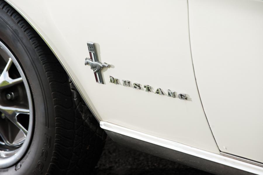 Детали экстерьера Ford Mustang Convertible 1967 года  (фото 31 из 44)